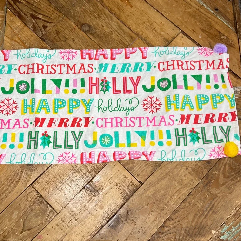 Rainbow Pink Color Christmas Holiday Table Runner‎ & 2 Placemats Pompoms